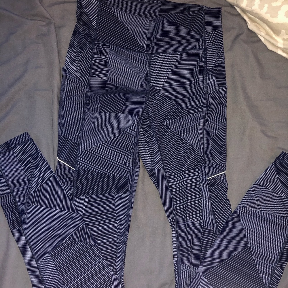 Lululemon blue pattern leggings
